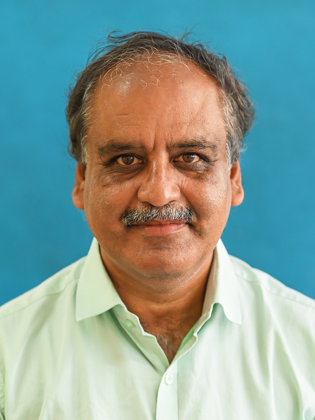 Dr Milind B. Ratnaparkhe