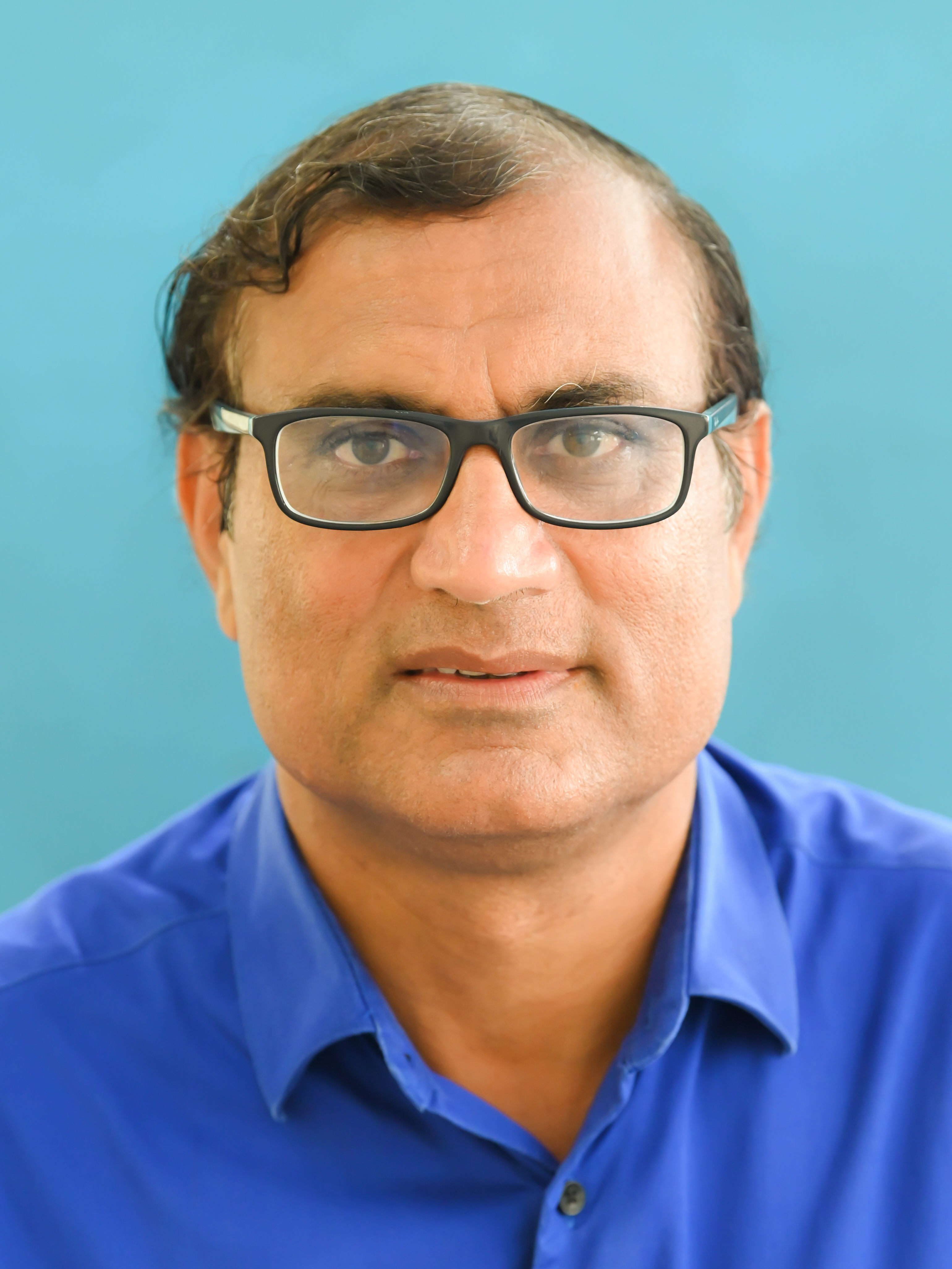 Dr Vineet Kumar